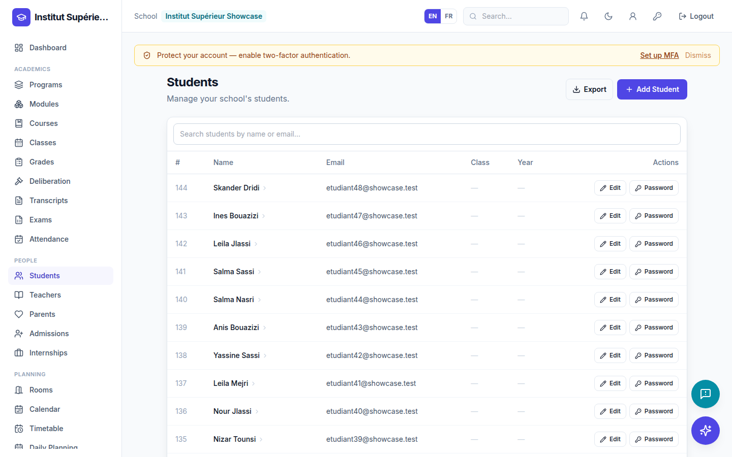 Student records — screenshot of the EduScola interface